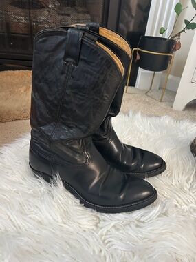 Vintage leather Nocona mens cowboy boots 9 1/2